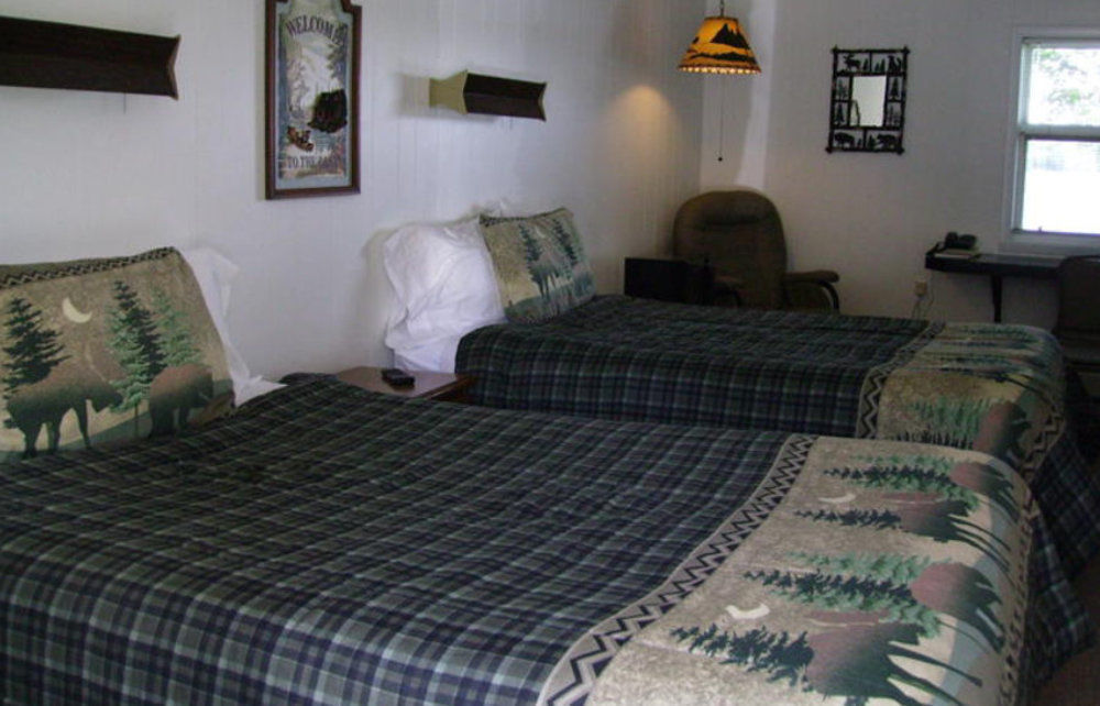 Lakeshore Motel Ice Lake 이런 리버 외부 사진